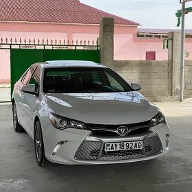 Toyota Camry 2017