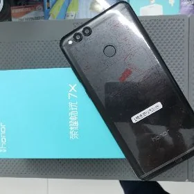 Honor 7X