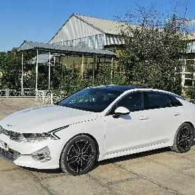 Kia K5 2021