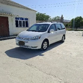 Toyota Sienna 2004