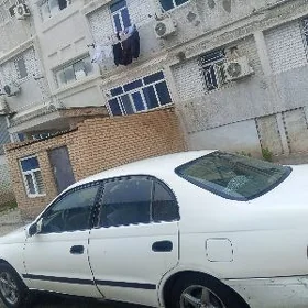 Toyota Corona 1995