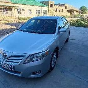 Toyota Camry 2011