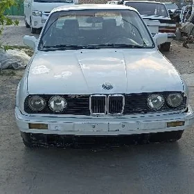 BMW 320 1989