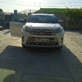 Toyota Highlander 2017