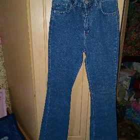 Джинсы разные