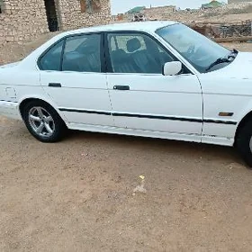 BMW 525 1990