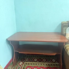 стол