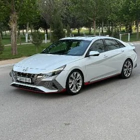 Hyundai Elantra 2022