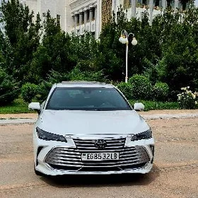 Toyota Avalon 2019