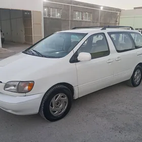 Toyota Sienna 2000