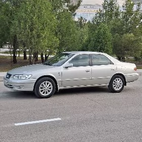 Toyota Camry 2001