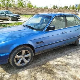 BMW 525 1988