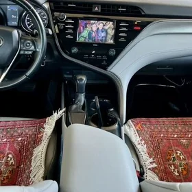 Toyota Camry 2020