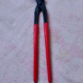 Sim baglaýan Atagzy ady ýakar.