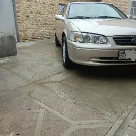 Toyota Camry 2000
