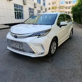Toyota Sienna 2023