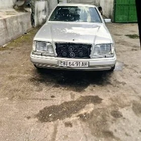 Mercedes-Benz E300 1991