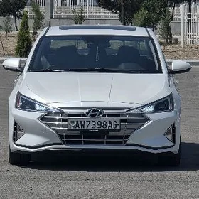 Hyundai Elantra 2020