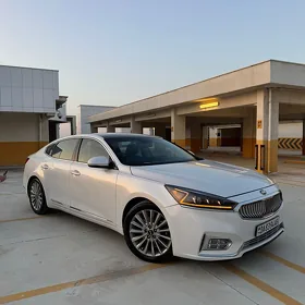 Kia Cadenza 2017