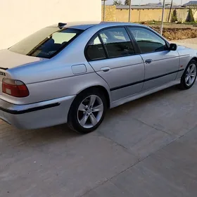 BMW E39 1998