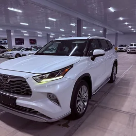 Toyota Highlander 2022