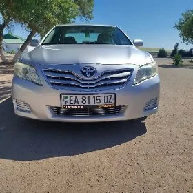 Toyota Camry 2010