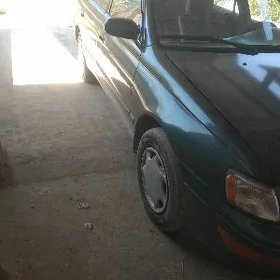 Toyota Corona 1993