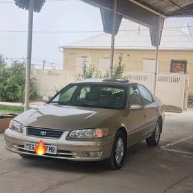 Toyota Camry 2001