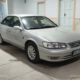Toyota Camry 2000