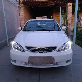 Toyota Camry 2004