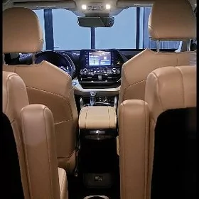 Toyota Highlander 2021