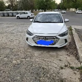 Hyundai Elantra 2018
