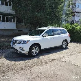 Nissan Pathfinder 2020