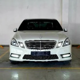Mercedes-Benz E300 2011
