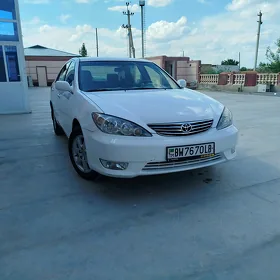 Toyota Camry 2004