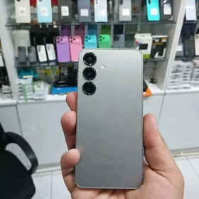Samsung s25