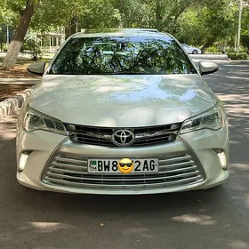 Toyota Camry 2015