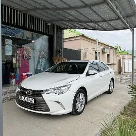 Toyota Camry 2017