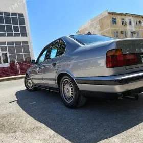 BMW 525 1992