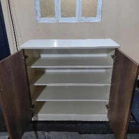 kowuş goýulýan mebel