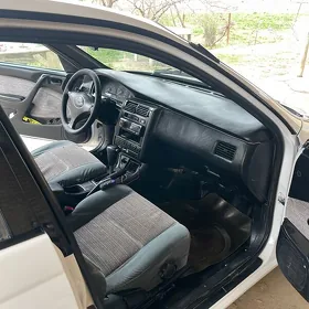 Toyota Corona 1992