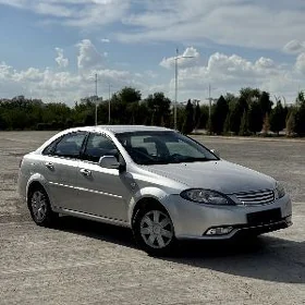 Daewoo Gentra 2014