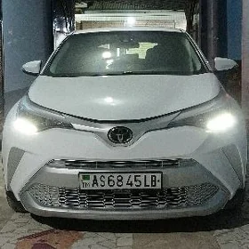 Toyota C-HR 2021
