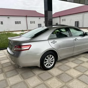 Toyota Camry 2011