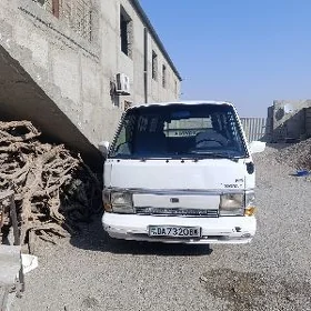 Toyota Hiace 1989