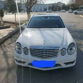 Mercedes-Benz E500 2003