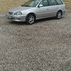 Toyota Avensis 1999
