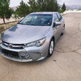 Toyota Camry 2016