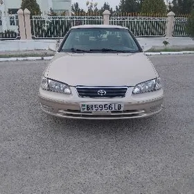 Toyota Camry 2001