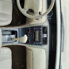Toyota Avalon 2001